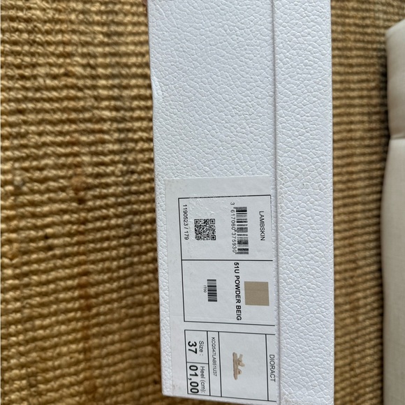 DIOR SANDALS - size 37 (EU) or 7 US - Picture 4 of 5